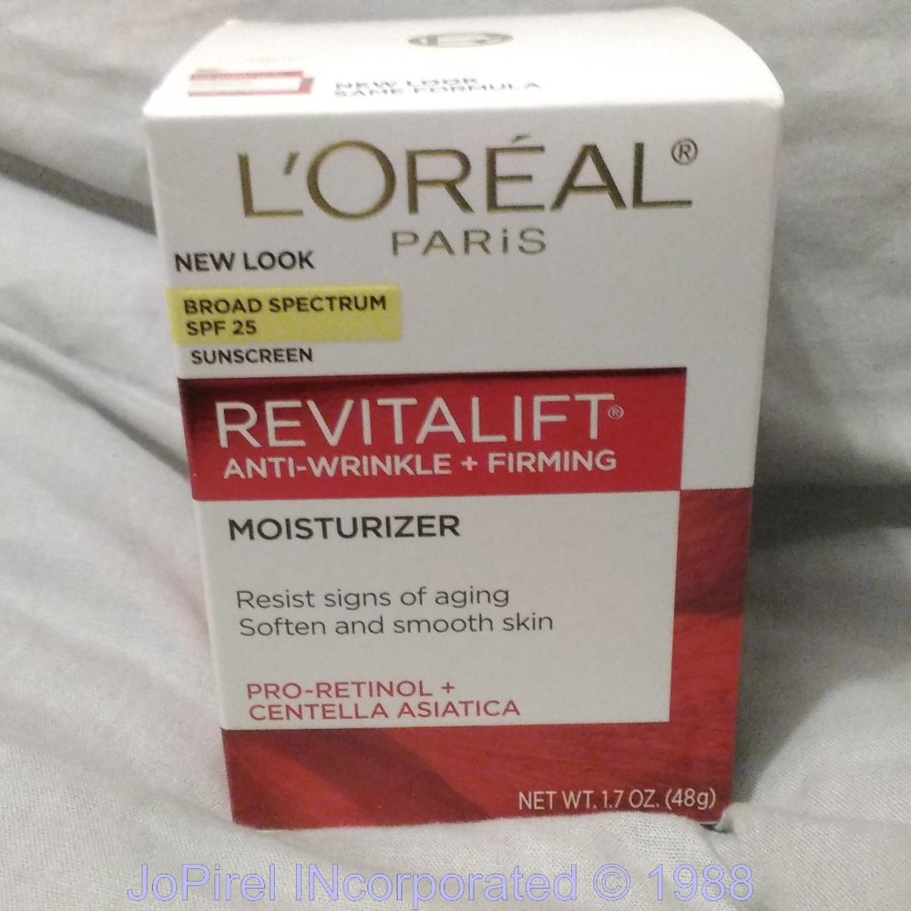 (2) New Look L'OREAL paris REVITALIFT Moist. pf25
